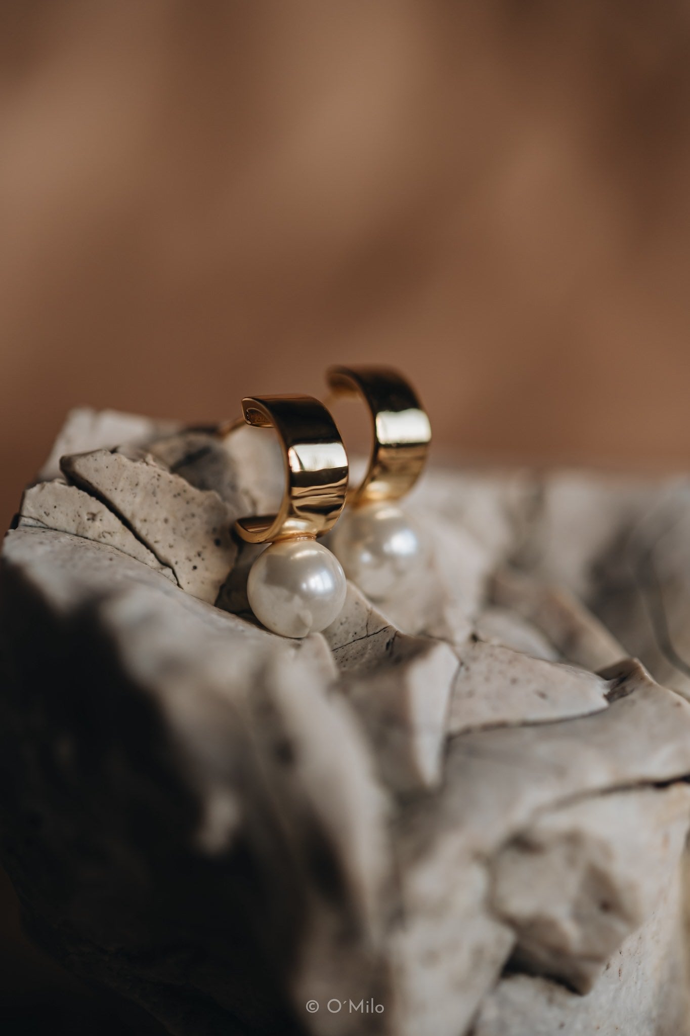 Pearl Hug Studs. Nura