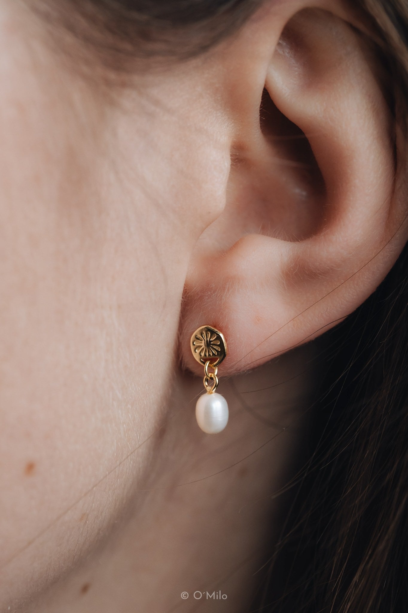 Baroque Pearl Studs. Perla