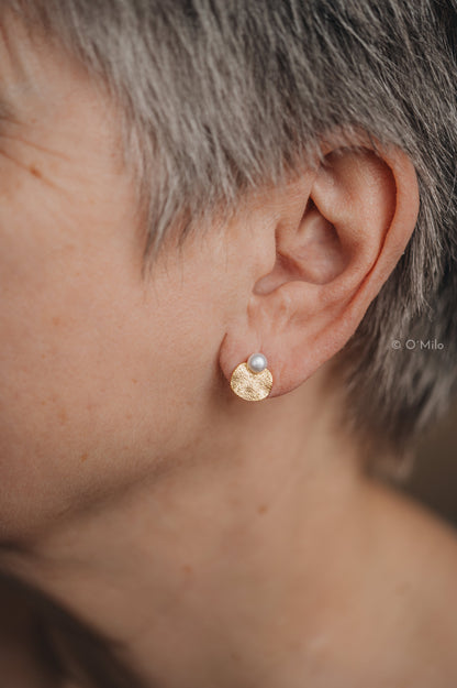 Textured Disc Pearl Studs. Mira