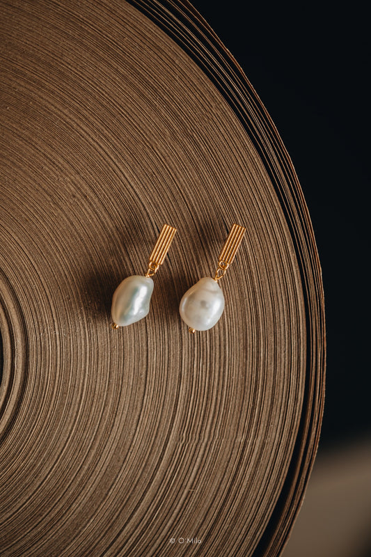 Ribbed Bar Pearl Drops. Odette