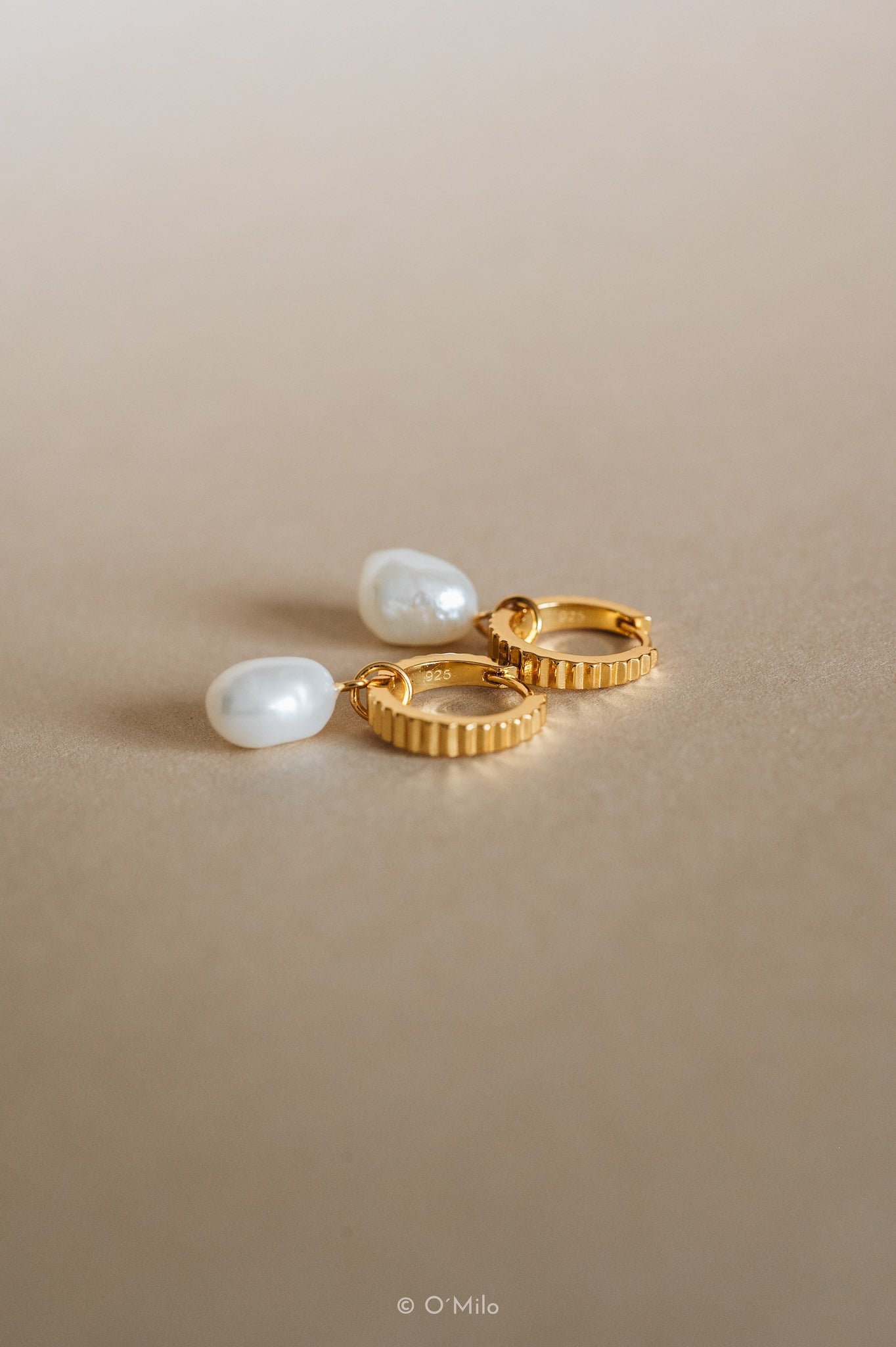 Grooved Pearl Hoops. Sofi